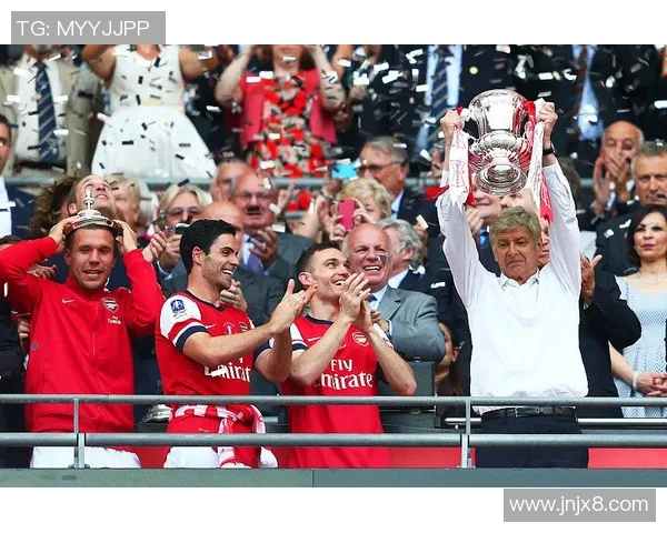 威尔希尔卢顿执教首秀遭失利 球迷嘲讽明日恐被炒鱿鱼